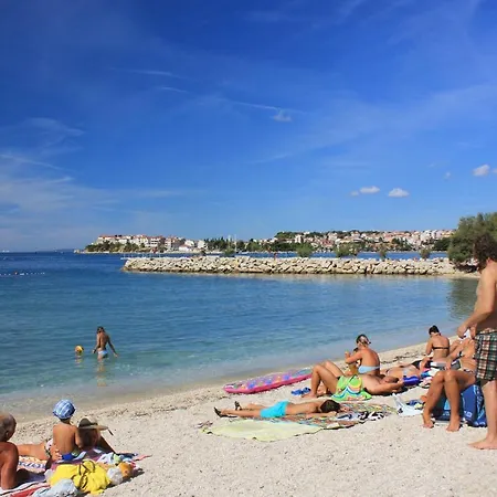 Apartament With A Parking Space Podstrana, Split - 17054 Podstrana